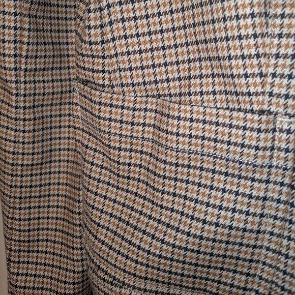 New York & Co plaid button-up Blazer. - Picture 2 of 3